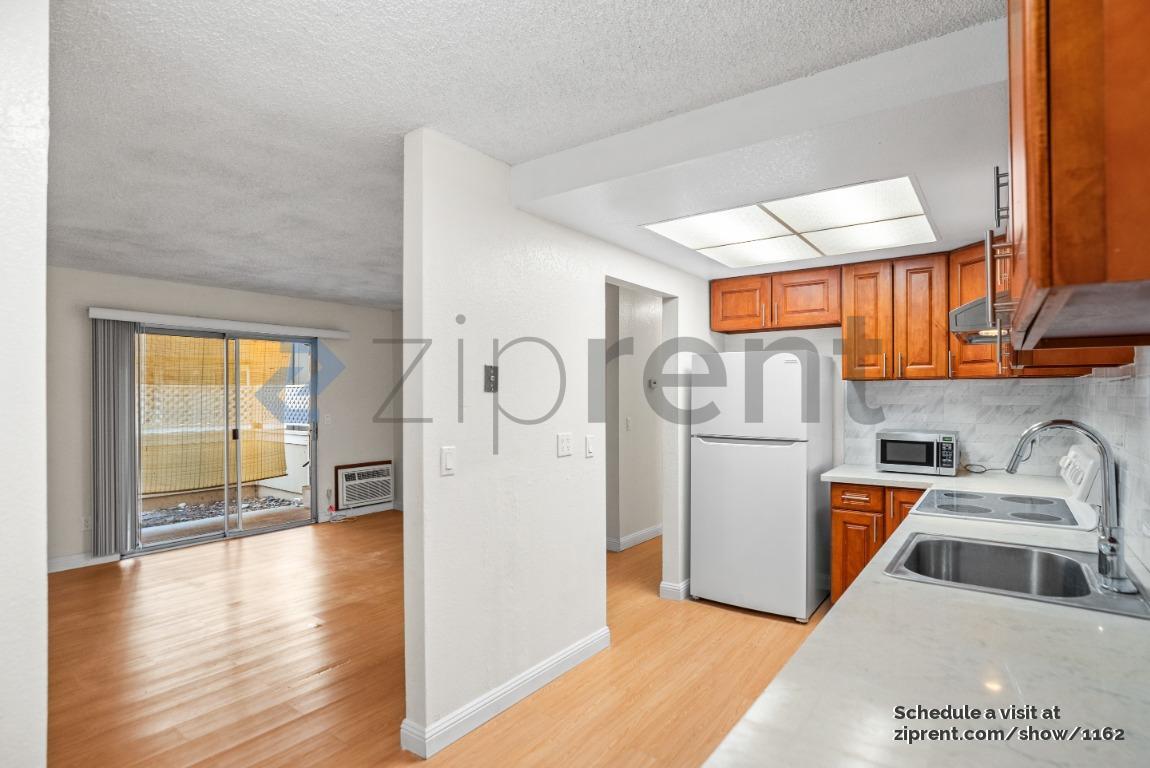 Building Photo - 1079 Tekman Dr