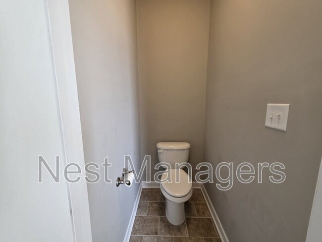 Building Photo - 2229 Andalusian Dr