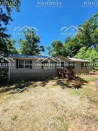 Building Photo - 240 Latham Dr
