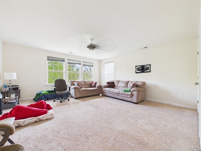 Building Photo - 1379 Corey Cabin Ct