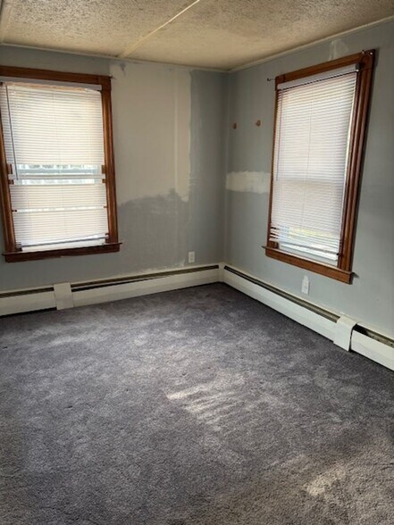 Building Photo - 39 Edgerton St