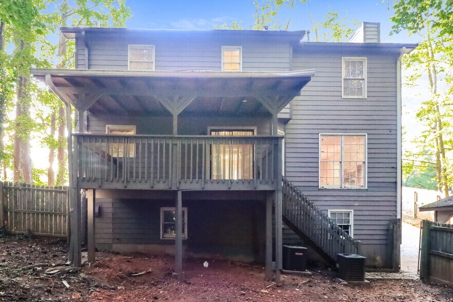 Building Photo - 5065 Brown Rd
