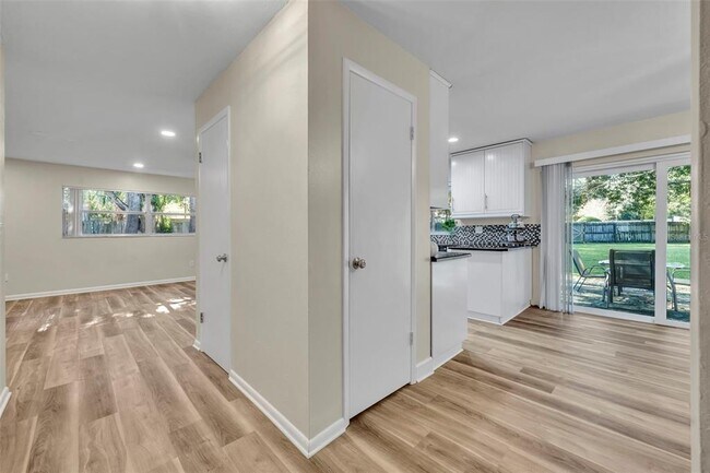 Building Photo - 110 Bilsdale Ct