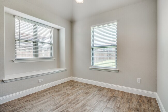Building Photo - 1783 Amalfi Dr