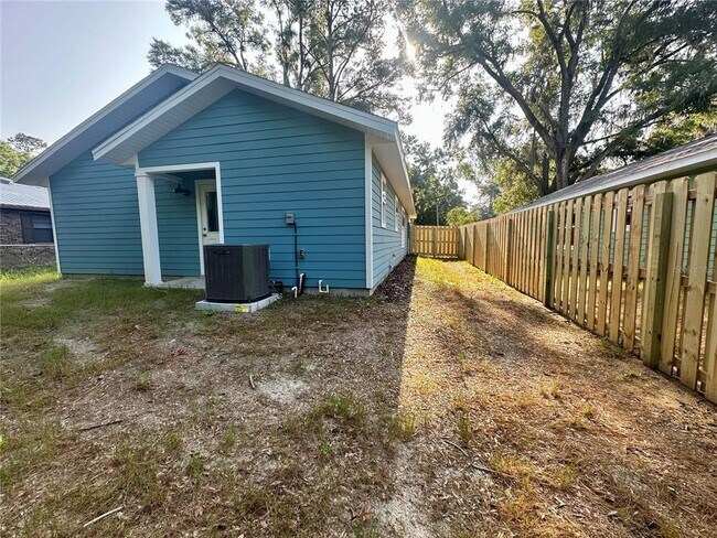 Building Photo - 15506 NW 134th Terrace