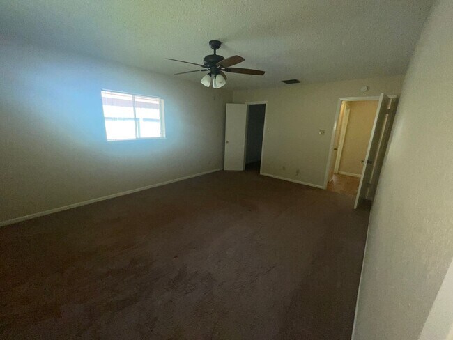 Building Photo - 5217 Tartan Dr