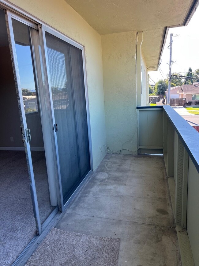 Building Photo - 36976 Mulberry St