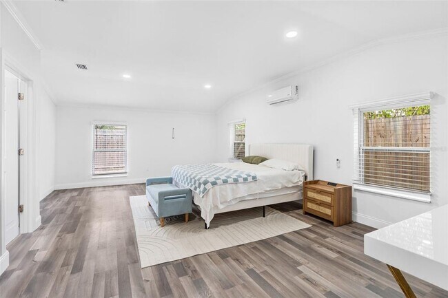 Building Photo - 2201 50th Ave N