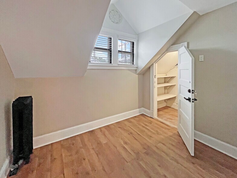 Room 3 with Attic Access - 111 Belden St