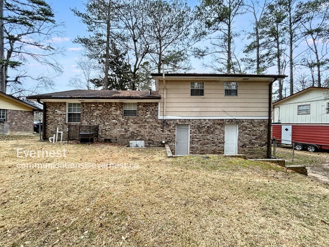 Building Photo - 3780 Cedar Hurst Way