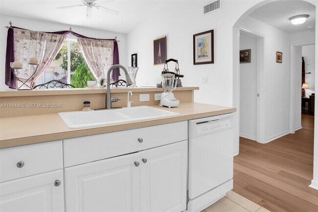 Building Photo - 18860 SW 25th Ct