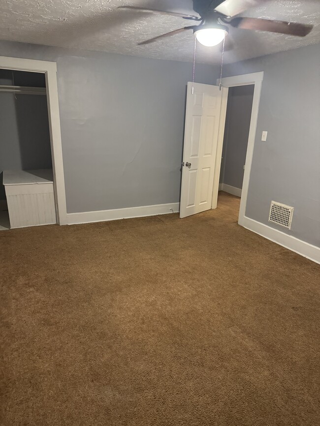 Building Photo - 440 5th St