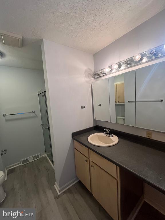 Building Photo - 11827 Rutherford Dr