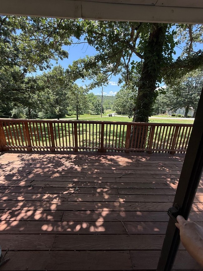 Building Photo - Beautiful Country Home