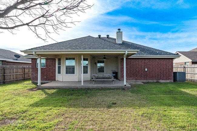 Building Photo - 1410 Tulane Dr