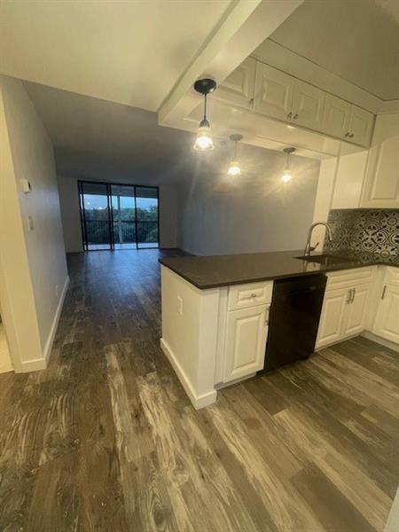 Primary Photo - 3050 NW 42nd Ave