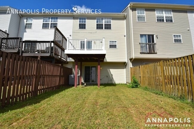 Building Photo - 109 Pinecove Ct