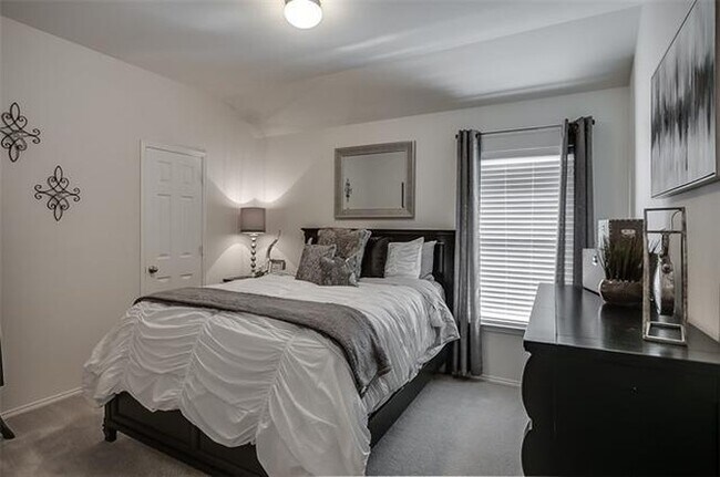 Building Photo - 5117 Sweetgum Ct