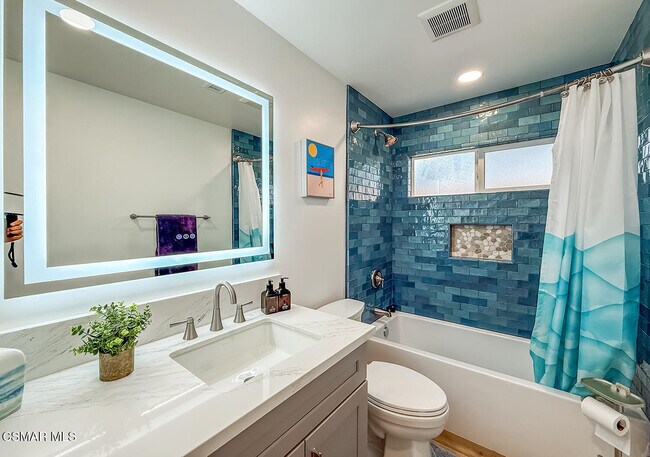 Building Photo - 5040 Dolphin Way
