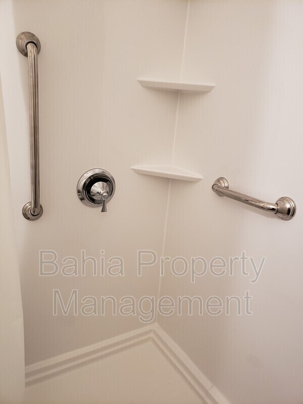 Building Photo - 4654 Alhama St