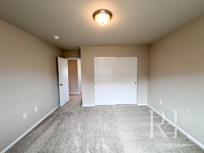 Building Photo - 1502 Baker Hts Lp