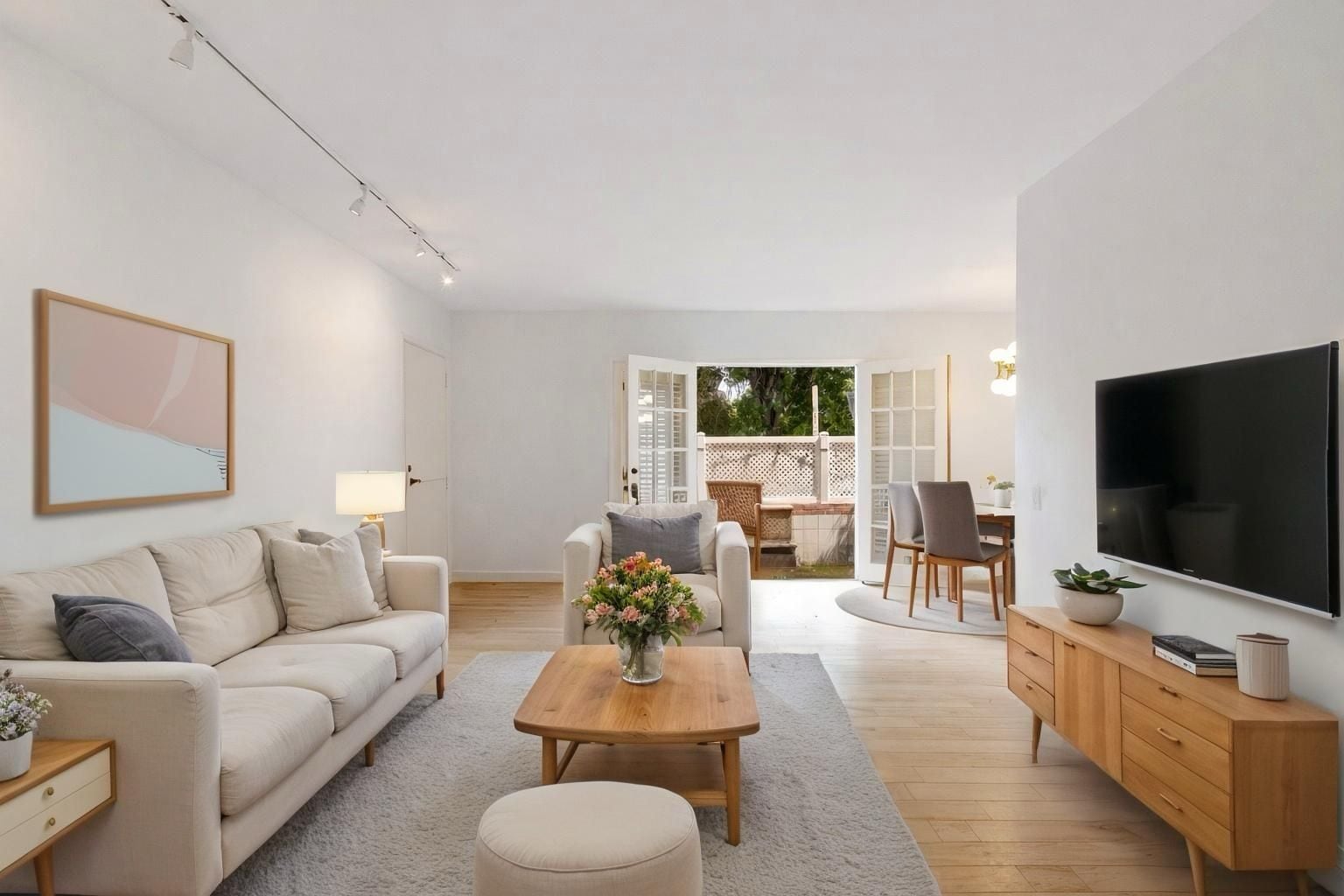 Building Photo - 639 Bay St