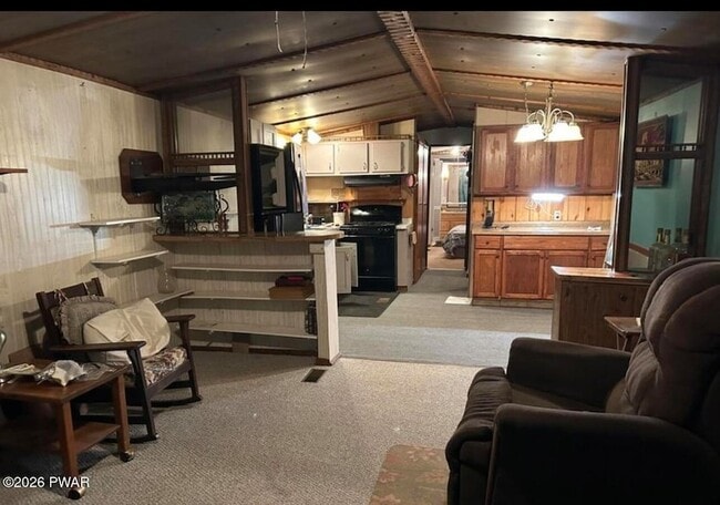 Building Photo - 223 Daniels Rd