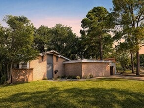 Building Photo - 3401 Hanover Ln