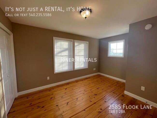 Building Photo - 2585 Flook Ln