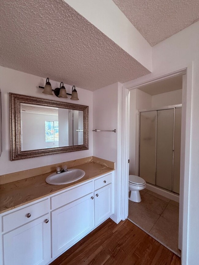 Building Photo - Long term Condo