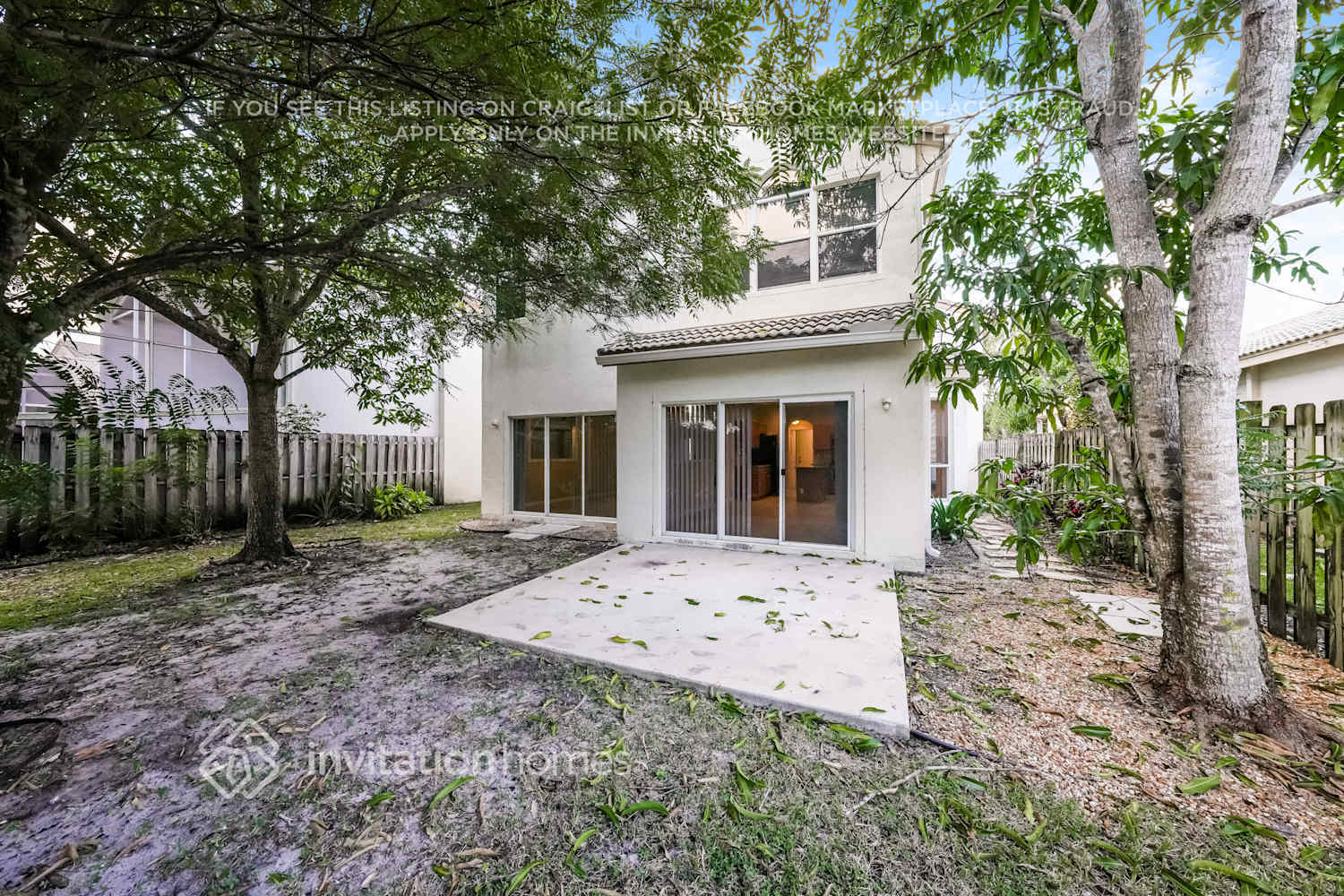 Building Photo - 7640 Colony Palm Dr