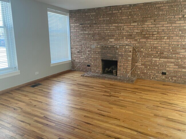 Building Photo - 1500 N Elk Grove Ave