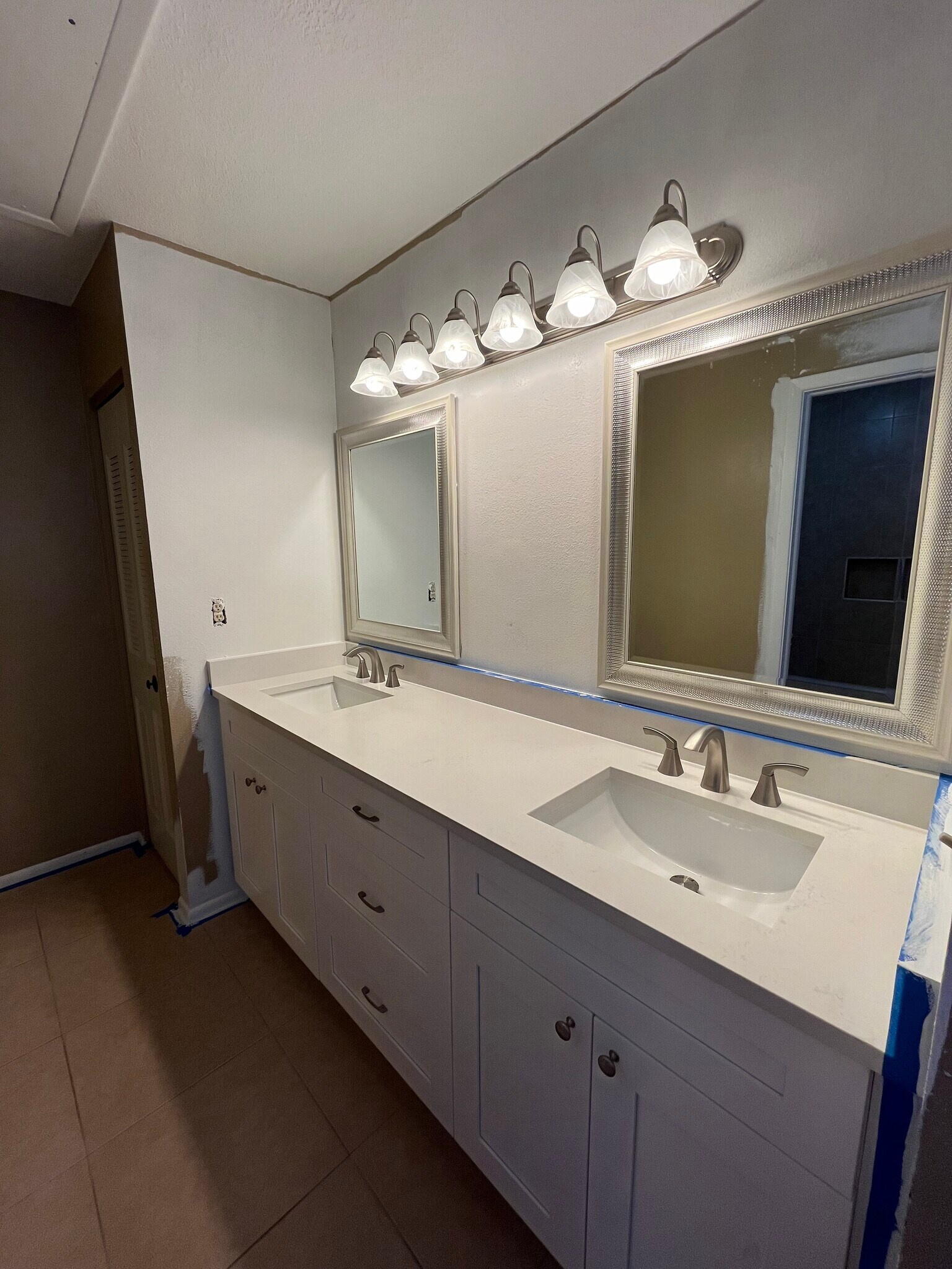 Building Photo - 2920 Bradley Ct