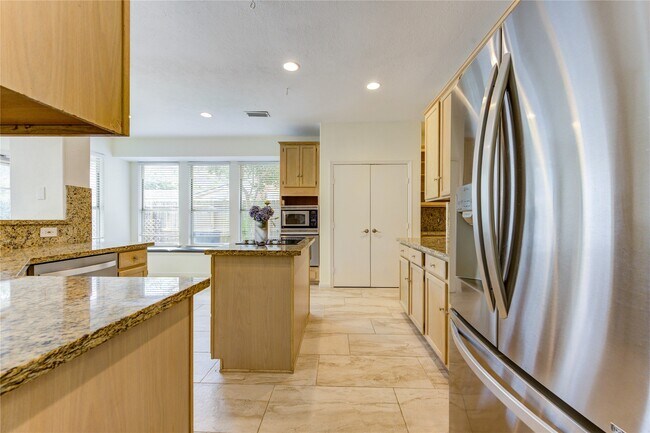 Building Photo - 1215 Whisper Trace Ct