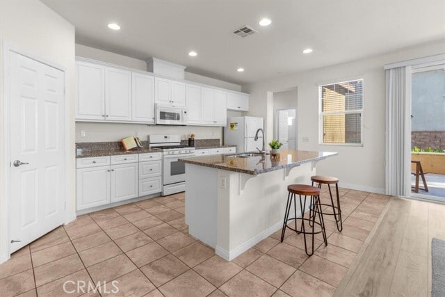 Building Photo - 13044 Bramble