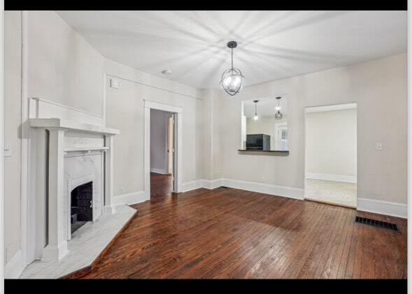 Building Photo - 623 Park Ave