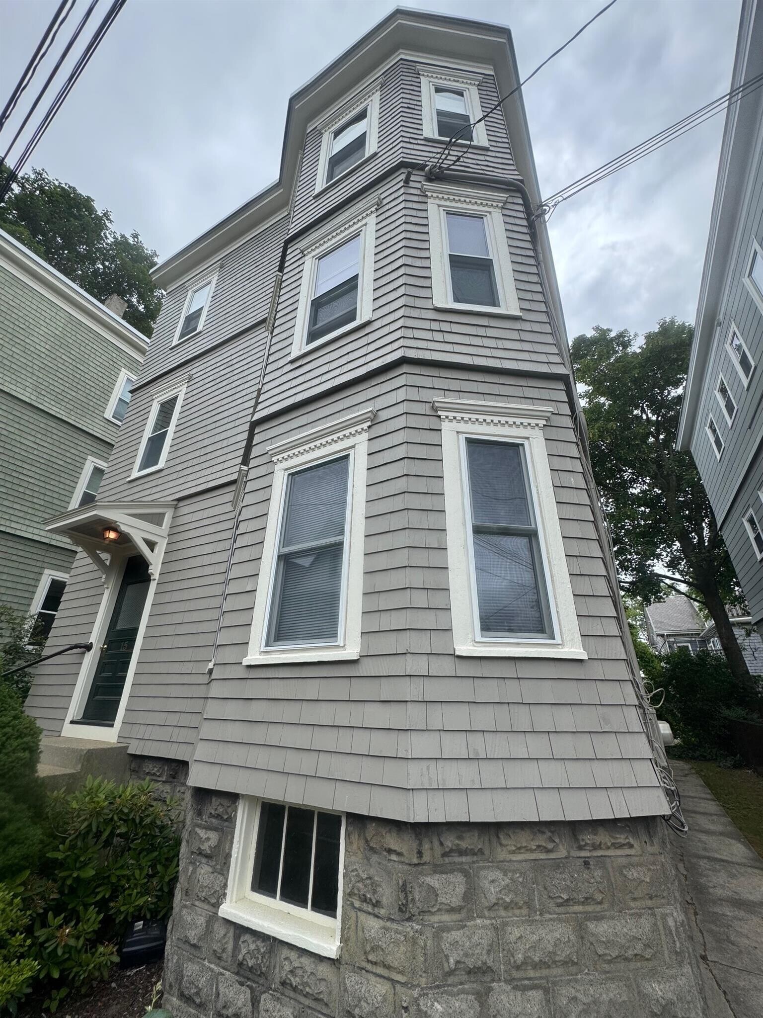 Building Photo - 15 Belmont Sq