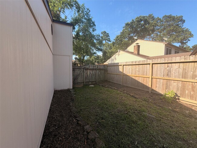 Building Photo - 3214 Big Spruce Dr