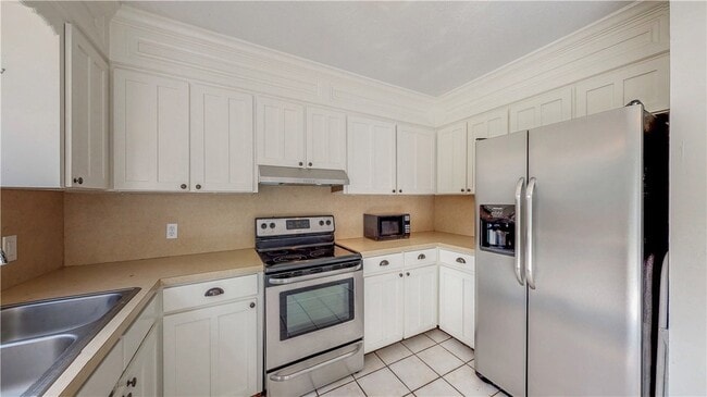 Building Photo - 1304 Merry Oaks Dr