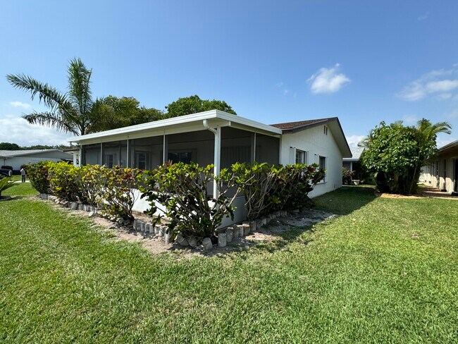 Building Photo - 6603 Overland Dr