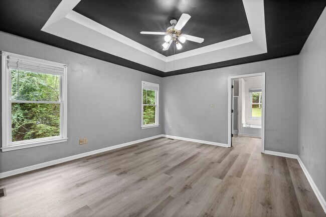 Building Photo - 110 Hunters Glen