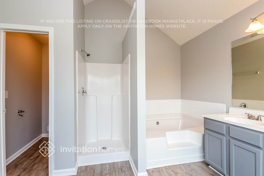 Building Photo - 170 Stillwood Dr