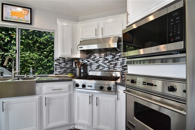 Building Photo - 24574 Overland Dr