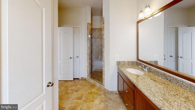 Building Photo - 43138 Thoroughfare Gap Terrace