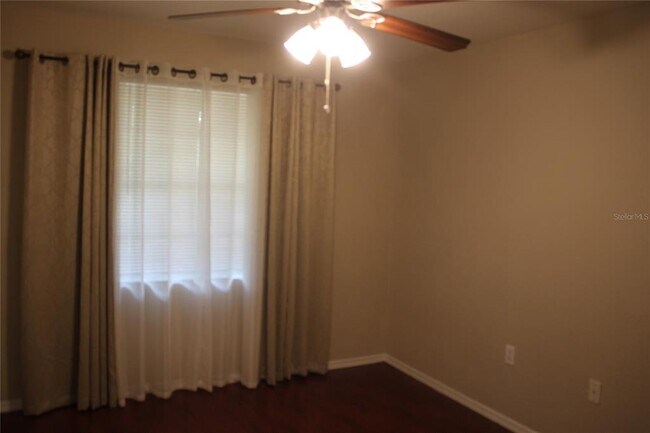 Building Photo - 13929 Fairway Island Dr