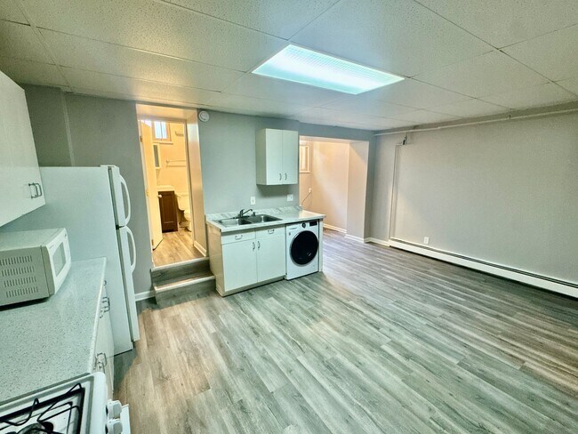 Interior Photo - 30th Ave