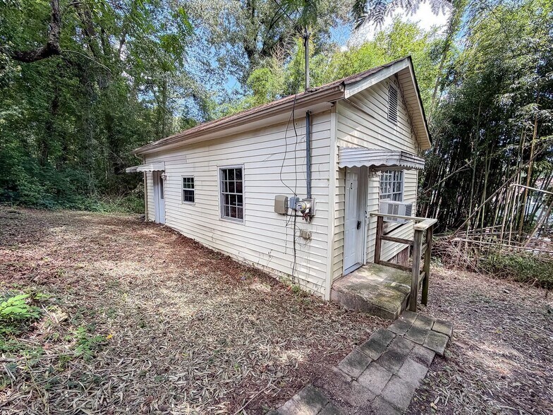Building Photo - 387 Alice Dr