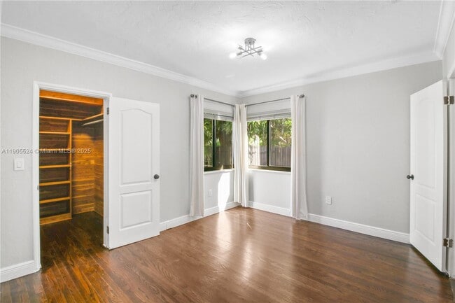 Building Photo - 1814 SW 22nd Terrace