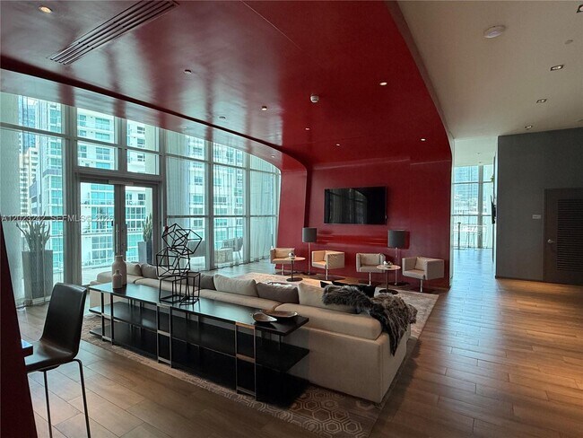 Building Photo - 1100 S Miami Ave