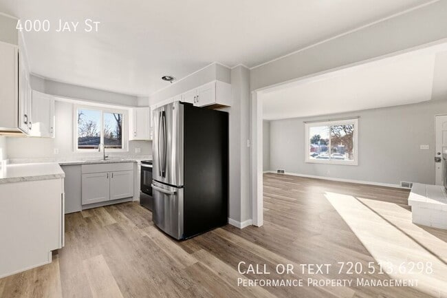 Building Photo - 4000 Jay St